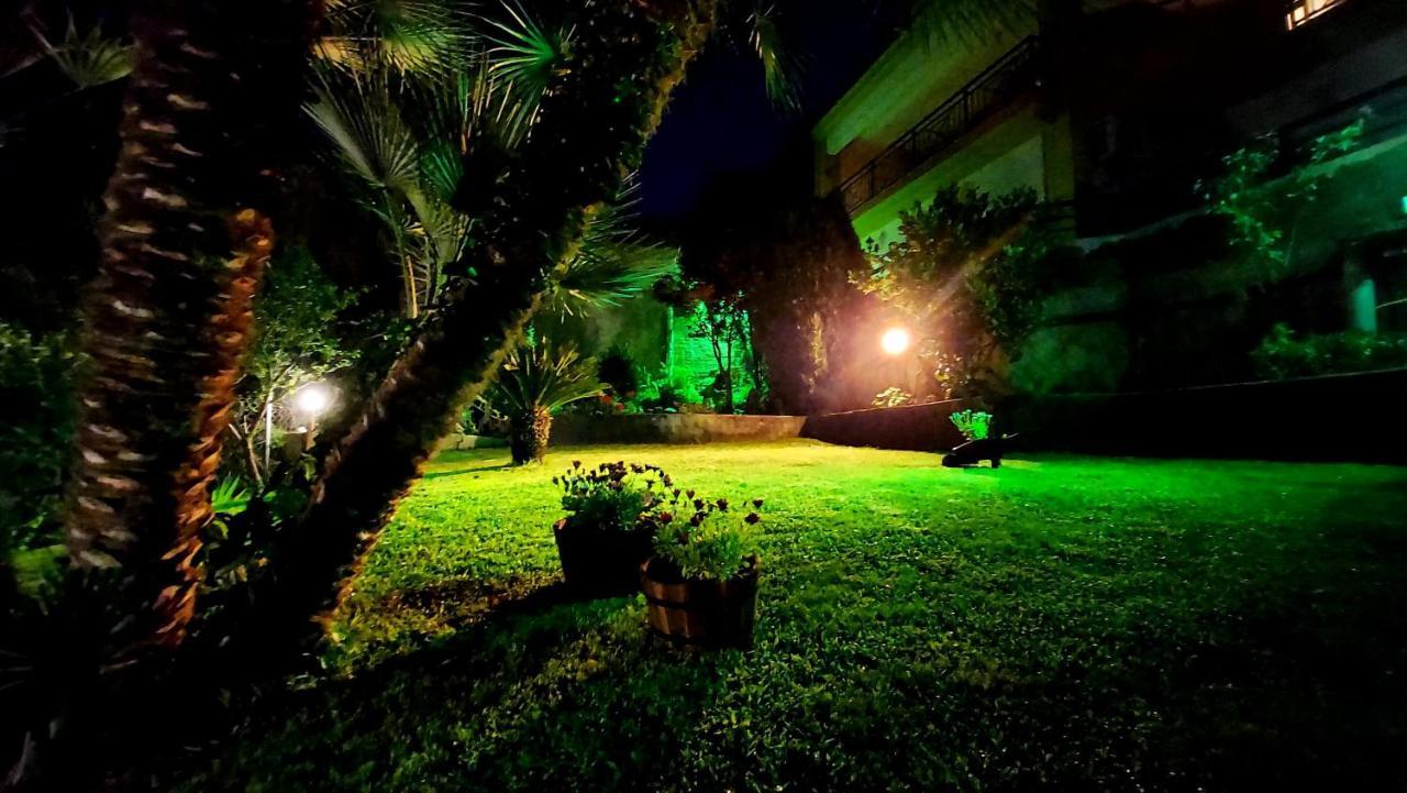 Michael'S Apartment'S Nea Roda Exterior photo